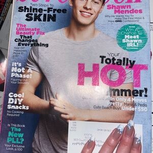 Seventeen Shawn Mendes Magazine